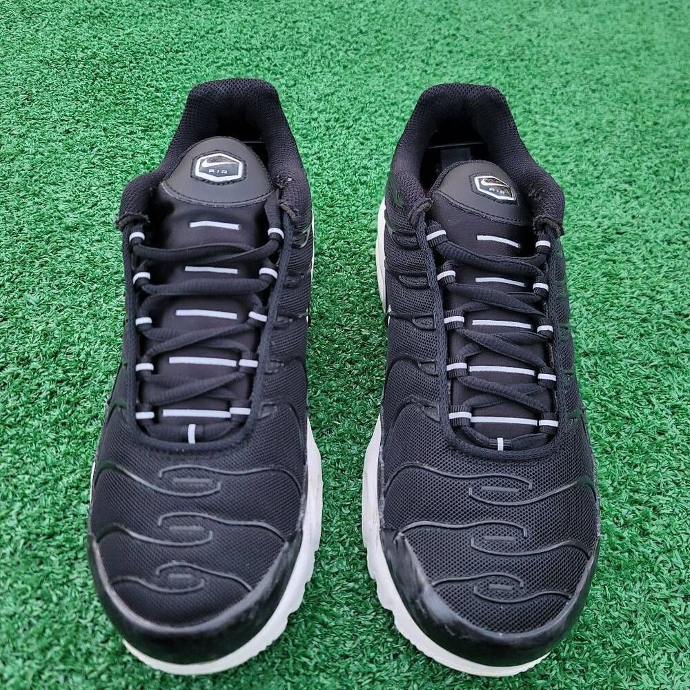 Nike Air Max Plus sneaker - Women's shoes - Size 9 - Picture 4 of 11